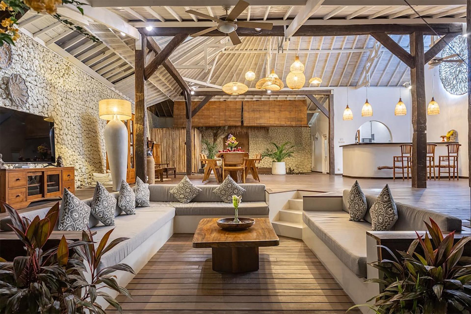 4 Bedroom Villa - Kerobokan เซมินยัค ภายนอก รูปภาพ