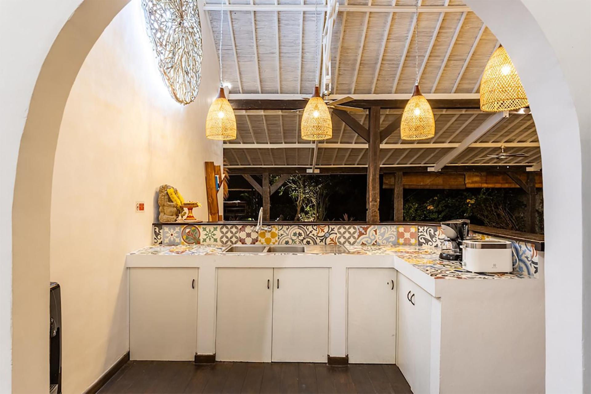 4 Bedroom Villa - Kerobokan เซมินยัค ภายนอก รูปภาพ