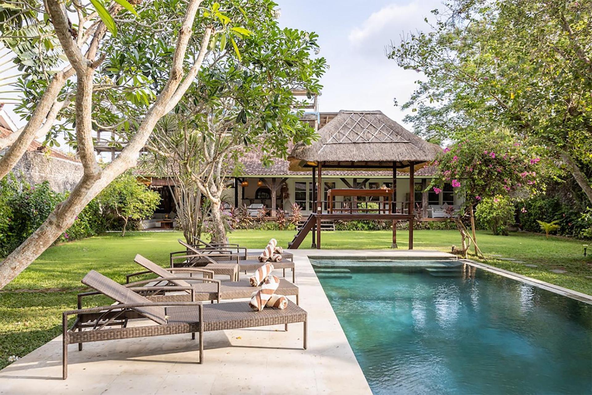 4 Bedroom Villa - Kerobokan เซมินยัค ภายนอก รูปภาพ
